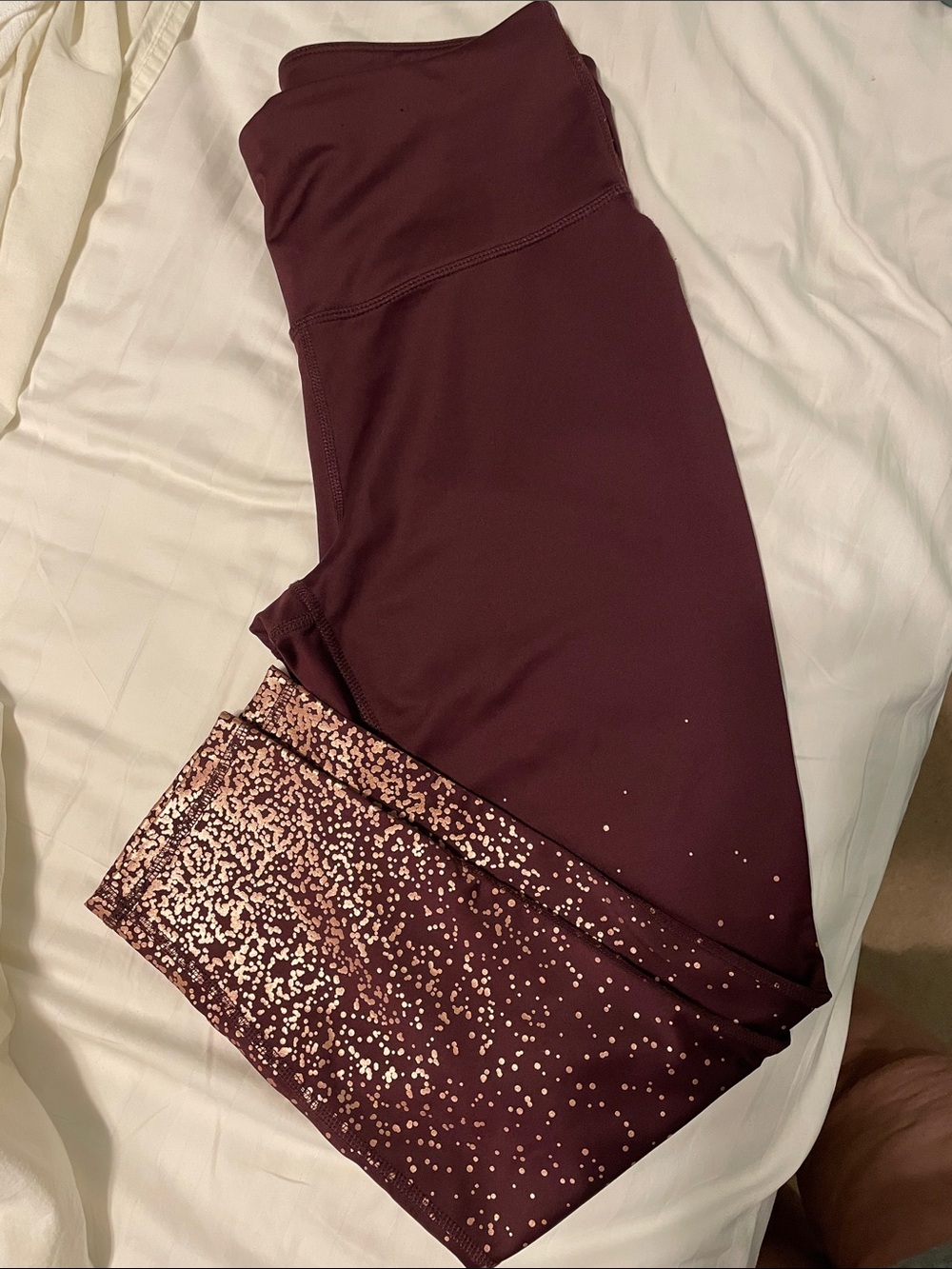 Xersion Burgundy Leggings with Rose Gold Dot Print